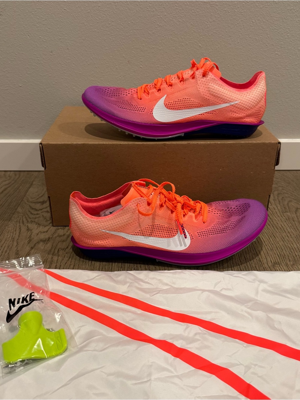 Nike Dragonfly 2 Spikes Track & Field Mango White